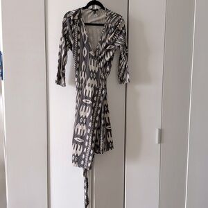 Banana Republic stretch wrap around dress